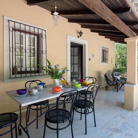 Villa Lofos Kassiopi Buitenkant foto