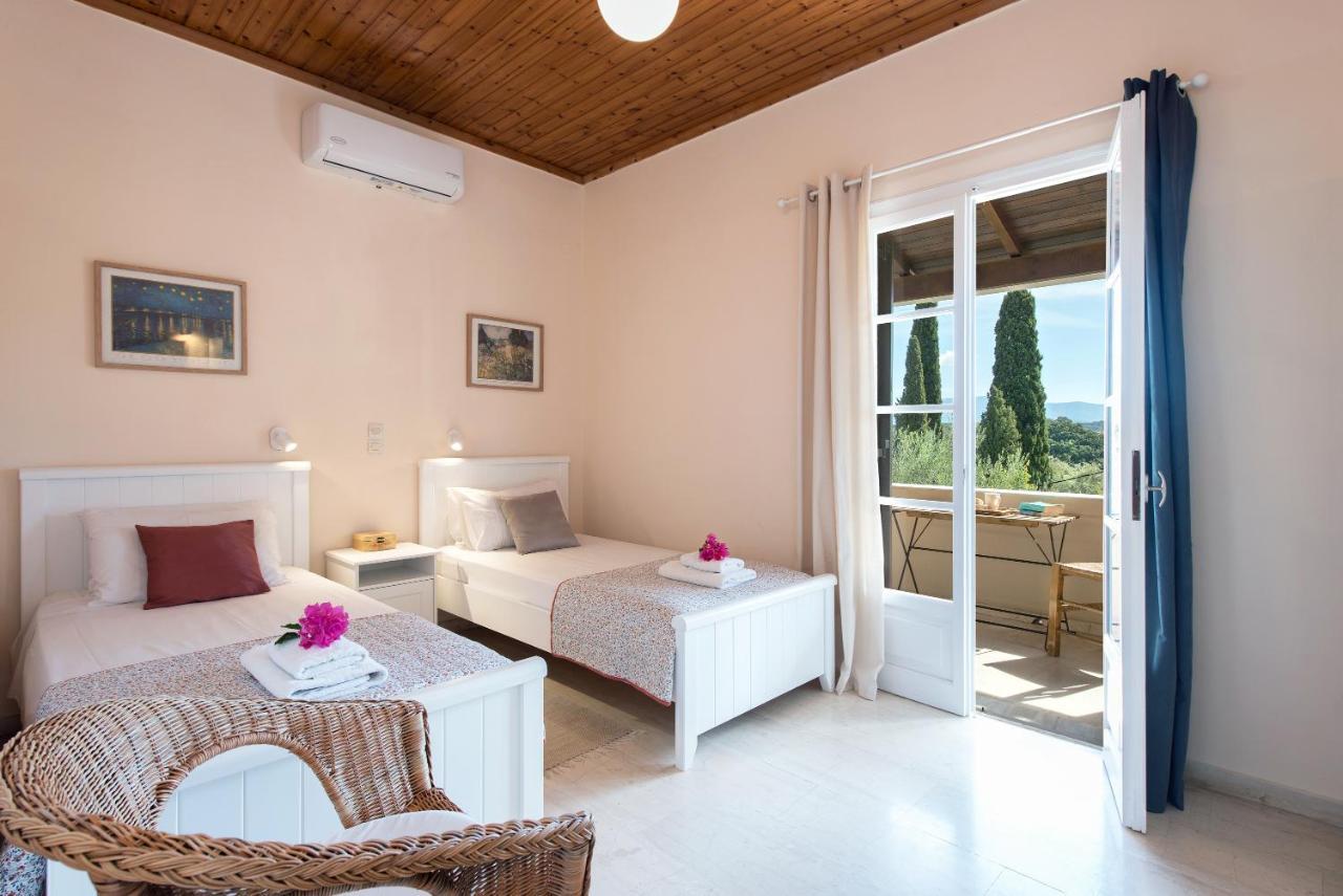 Villa Lofos Kassiopi Buitenkant foto