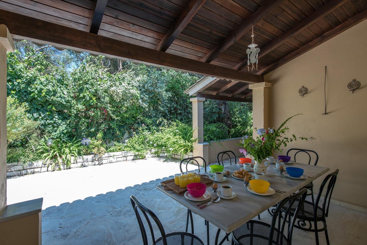 Villa Lofos Kassiopi Buitenkant foto